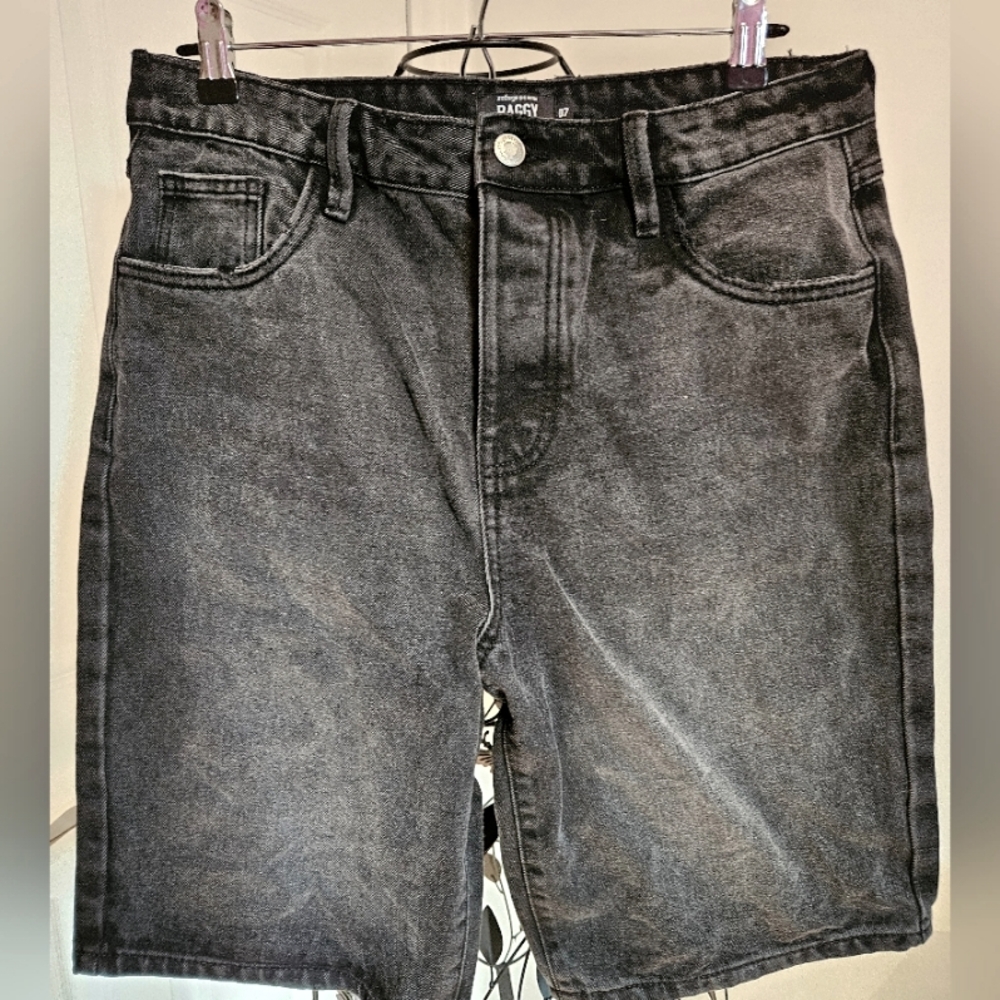 NWOT baggy jeans shorts